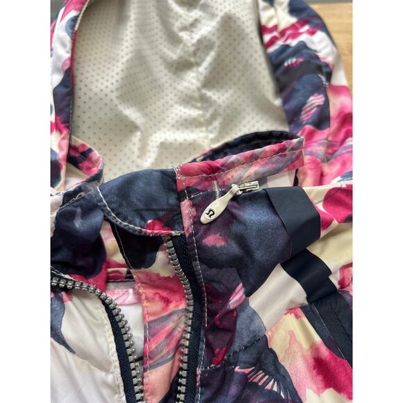 Lululemon Floral Quarter Zip Miss Misty Pullover Inky Floral Berry Hooded Jacket - Picture 10 of 14